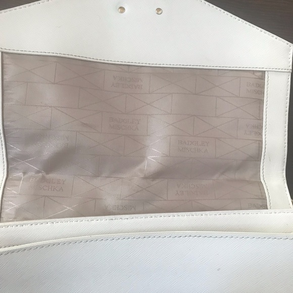 Badgley Mischka hand bag, floral pattern. - Picture 4 of 6